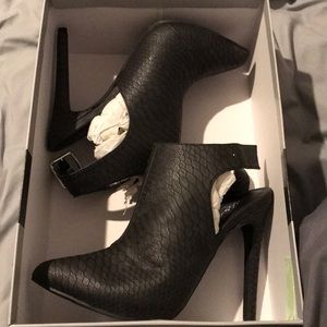 Black pointed toe booties BRAND NEW! NEVER WORN